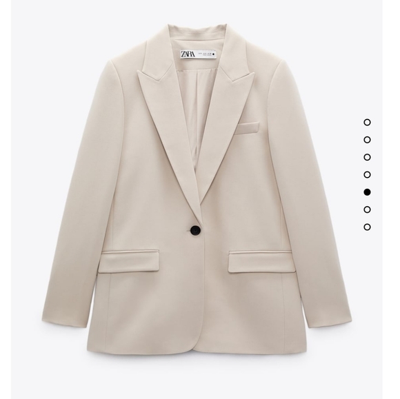Zara Jackets & Blazers - Zara STRAIGHT CUT BUTTONED BLAZER